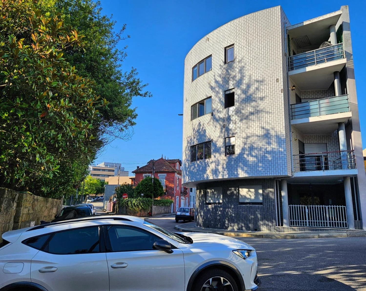 Modern Private Suite With Balcony & Bathroom - King And Queen Beds Vila Nova de Gaia Exterior photo